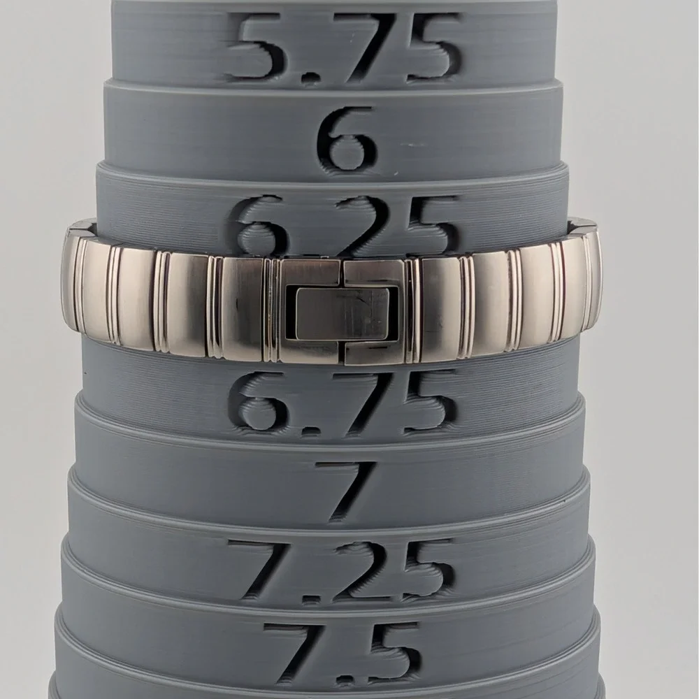 Caravelle by Bulova Diamond Quartz Watch 43R001 MOP Dial Silver Tone 25mm 6.5